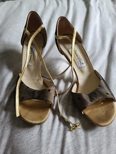 comme il faut Argentine Tango