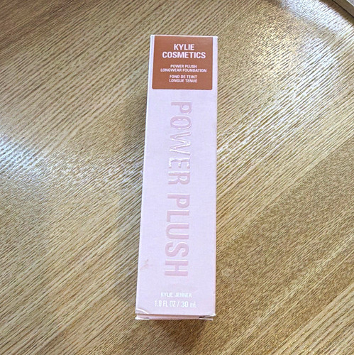 Kylie cosmetics power plush - kylie,