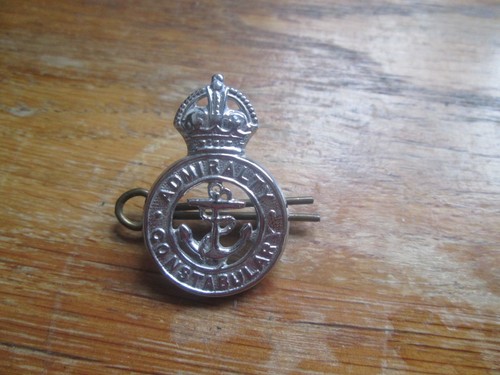 Small vintage white - vintage, metal