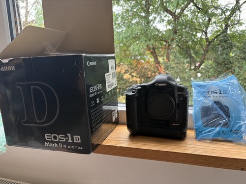 Canon eos mark 8 - canon, ii
