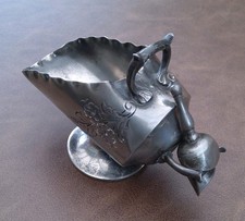 ANTIQUE VICTORIAN SILVER PLATE SUGAR SCUTTLE WITH SERVING SCOOP MARKED EPBM