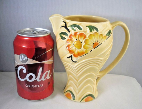 Small vintage art deco wade - small,