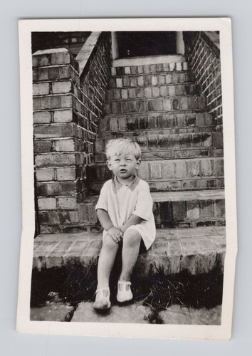 Old photo boy - old, b&w