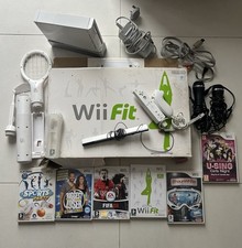 Nintendo Wii Bundle + Wii Fit