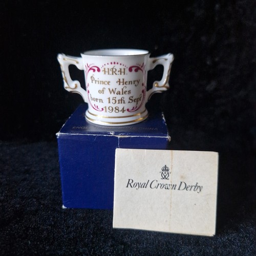 Boxed vintage royal - vintage, crown