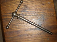 RECORD NO. 74 AUTO VICE "SCREW IN" MECHANISIM TAKEN FROM A DAMAGED NO. 74 VICE
