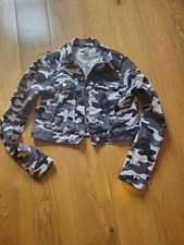 Girls New Look Camouflage Denim Jacket 14-15 Good Condition  Pet And Smoke home
