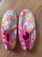 Girls Size 8 Infant Floral Print Pool Shoes - Matalan