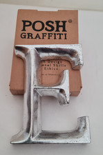 Posh graffiti silver - "e",