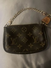 Louis Vuitton Mini Pochette