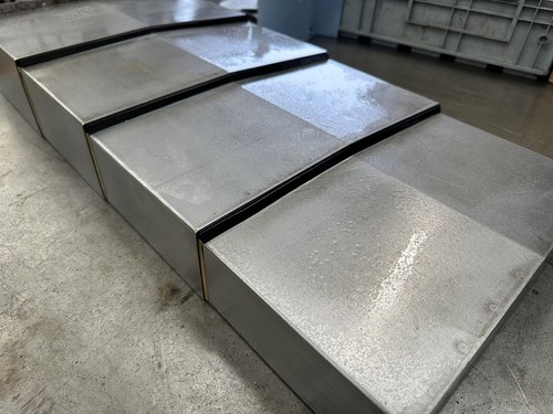 Haas way cover - way, seals
