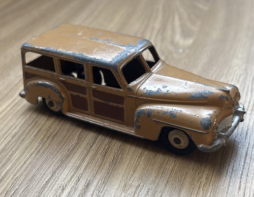Dinky toys plymouth estate - plymouth,