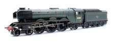 HORNBY OO GAUGE R2152 BR GREEN