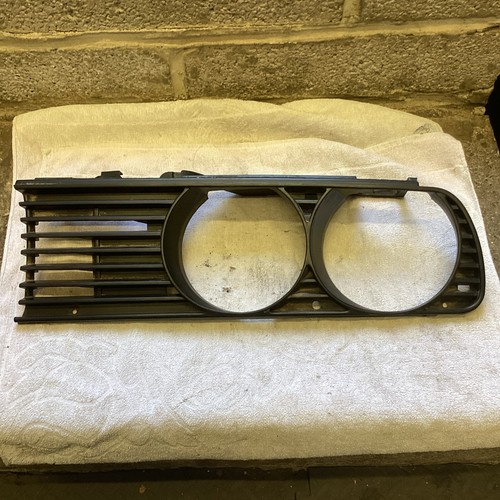 Bmw e30 series 320i - m3, front