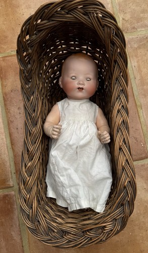 Antique bisque head - bisque,
