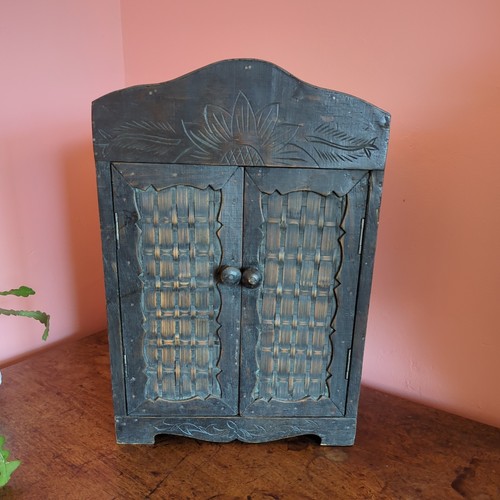 H17 antique vintage dark - h17",