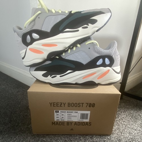 Adidas yeezy boost 700 wave - 700,
