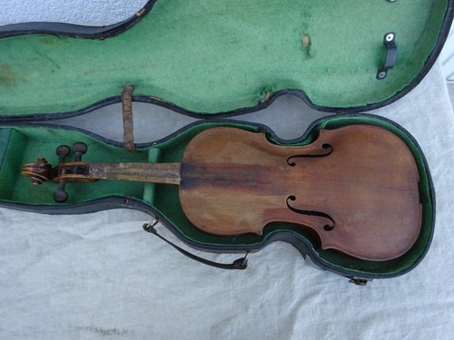 Vintage violin approx - vintage,