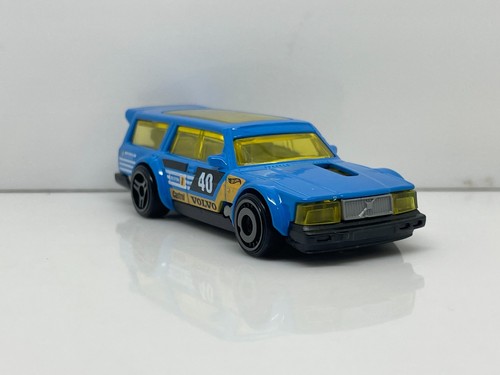 Hot wheels volvo 240 - hot,