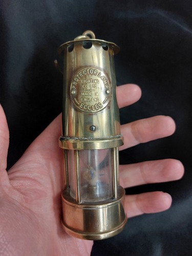 Vintage small the protector - the,