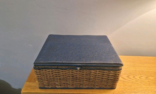 Vintage wicker sewing basket - wicker,