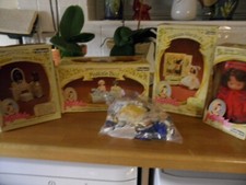 Vintage Pedigree Matilda's wardrobe-bed-dressing table-clothes- BOXED complete