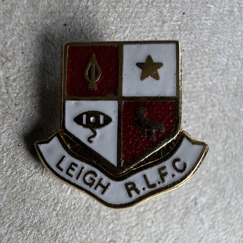 Leigh rlfc enamel pin - leigh,