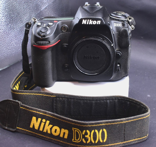 Nikon d300 dslr camera body - d300,