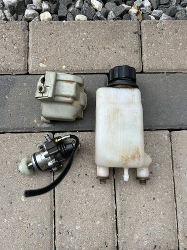 Genuine yamaha oil pump assy - yamaha,