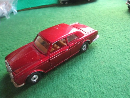 Corgi red rolls royce - rolls, corniche
