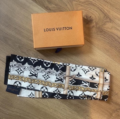 Louis vuitton silk scarf - louis,