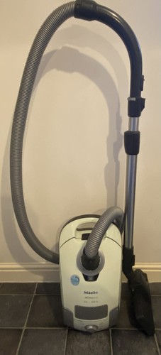 Miele ecoline 1300 watts - s4,