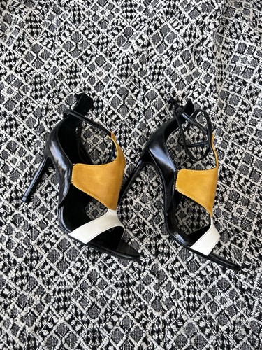 Zara mustard white and - mustard,