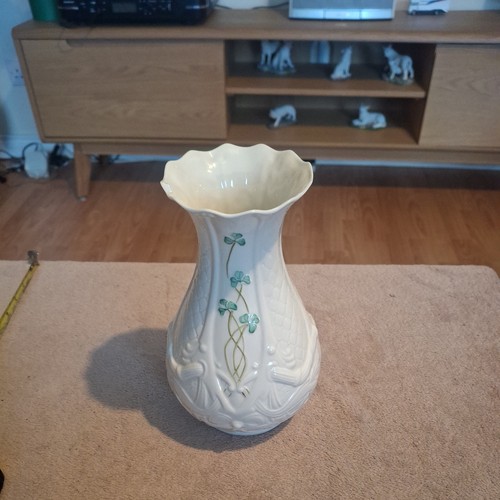 Belleek shamrock bow dalriada - shamrock,