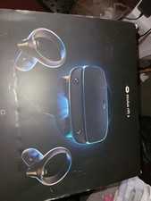 oculus rift s for pc with vr head set controllers batteries cables 