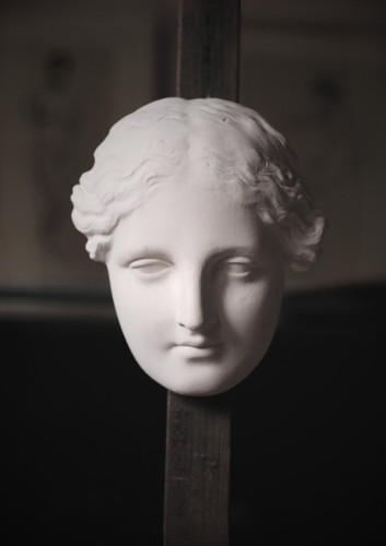 Young woman plaster - young, cast