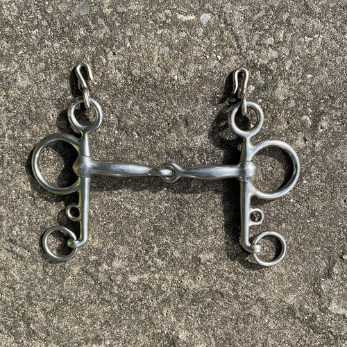 Jointed pelham horse bit - jointed,