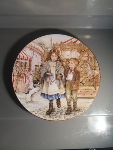 Royal worcester bone china - worcester,