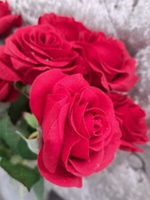 12 STEMS APPROX 27-38cm ARTIFICIAL SILK RED ROSE ROSES BUNCH BOUQUET WEDDING