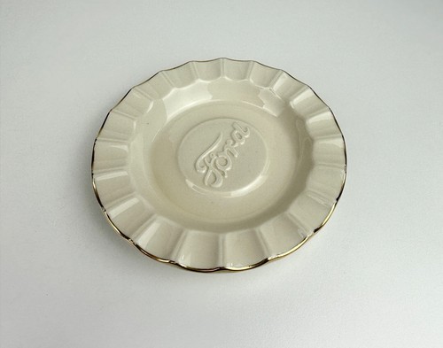 Ashtrays advertising ford - advertising,