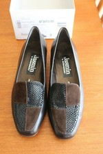 New Size 3 Dorndorf Brown flat
