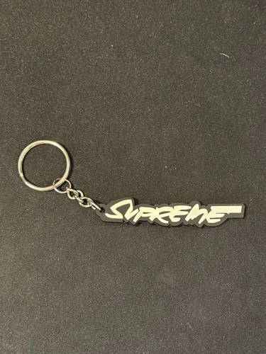 Supreme bevel logo keychain - supreme,