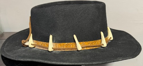 Vintage crocodile dundee style - vintage,