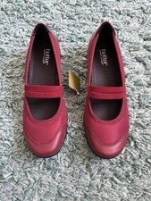 Ladies BNIB Size 7 Hotter