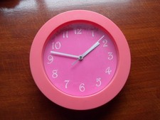 USED 10" (inches) PINK WALL CLOCK battery operated, fully working with battery