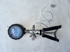 GE DRUCK PV211 PNEUMATIC HAND PUMP / PRESSURE CALIBRATOR KIT PV211-HA / DPI 104 