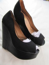 Internacionale - Size 6 -