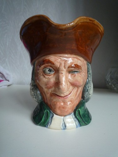 Royal doulton large toby - royal,