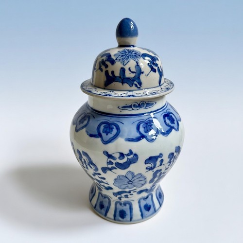 Vintage chinese blue white - &,