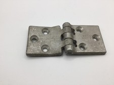 ROVER P5 / P5B Saloon Front